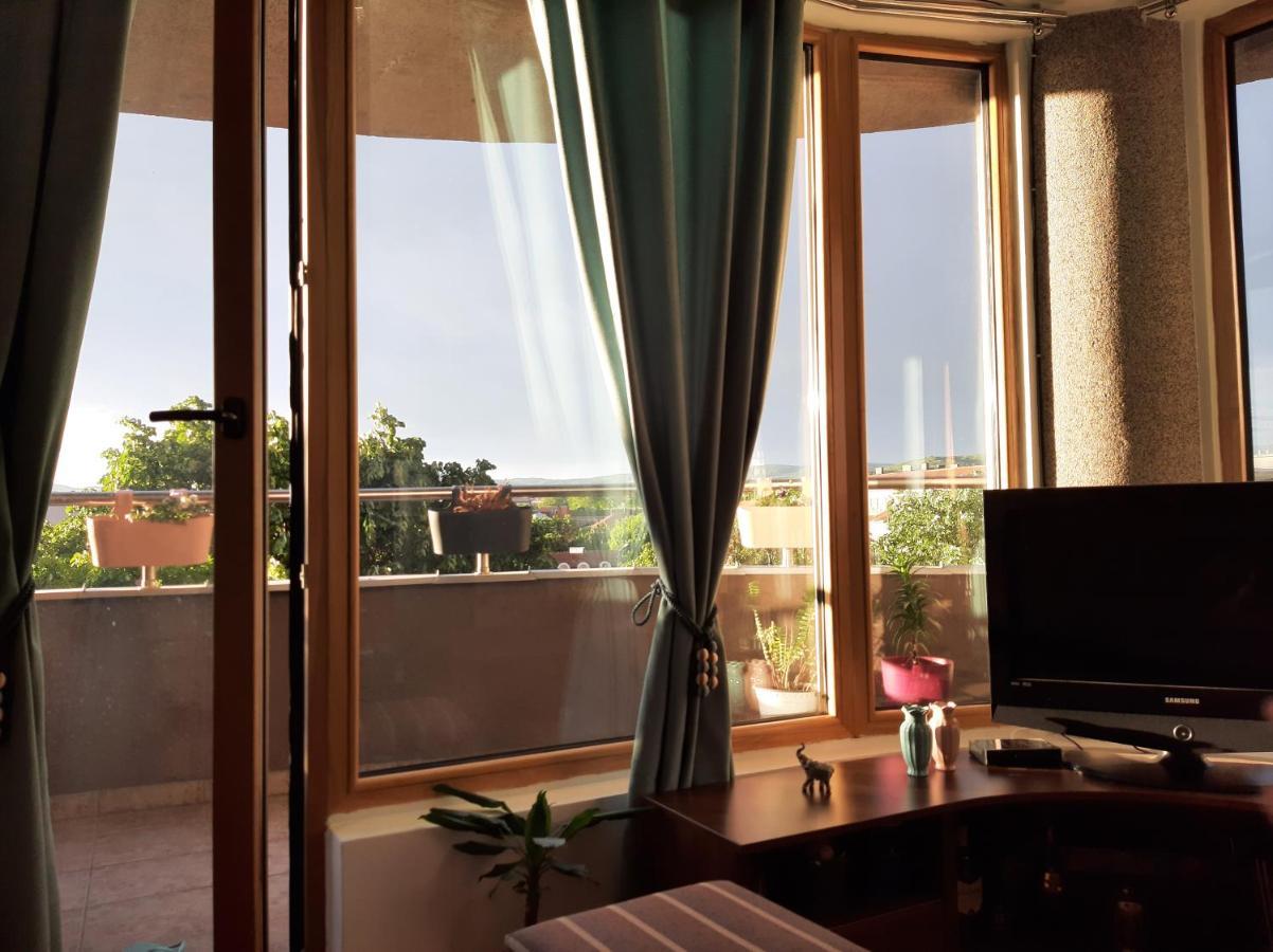 Melinaki Apartment นิส ภายนอก รูปภาพ